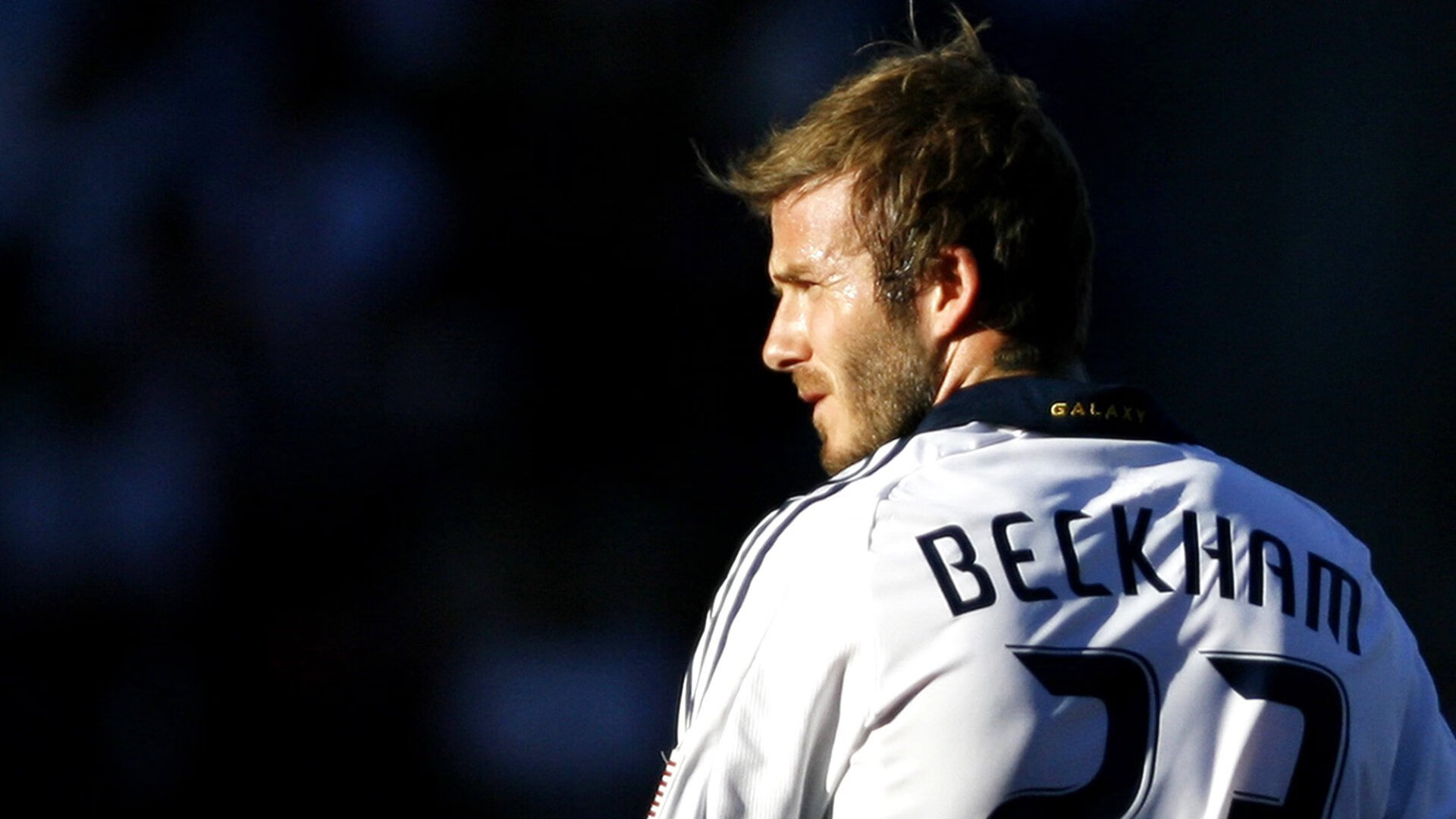 字母哥表示雄鹿要坚持高强度训练节奏，雄鹿字母哥由来