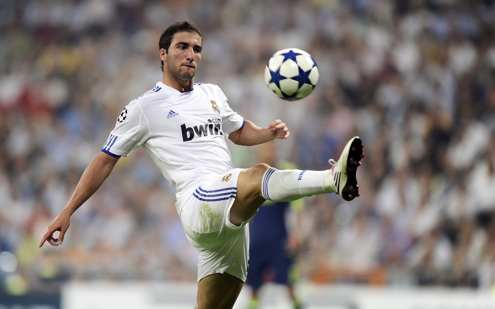 水球比赛摩纳哥防守严密，摩纳哥足球水平